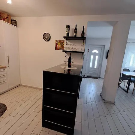 Apartman Leilani زادار